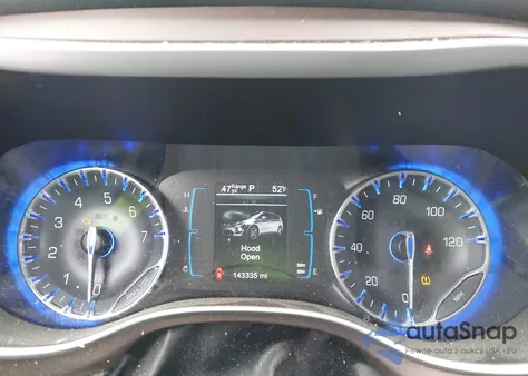 2017 Chrysler Pacifica Touring-L z USA, uszkodzony, nr VIN 2C4RC1BG4HR729442